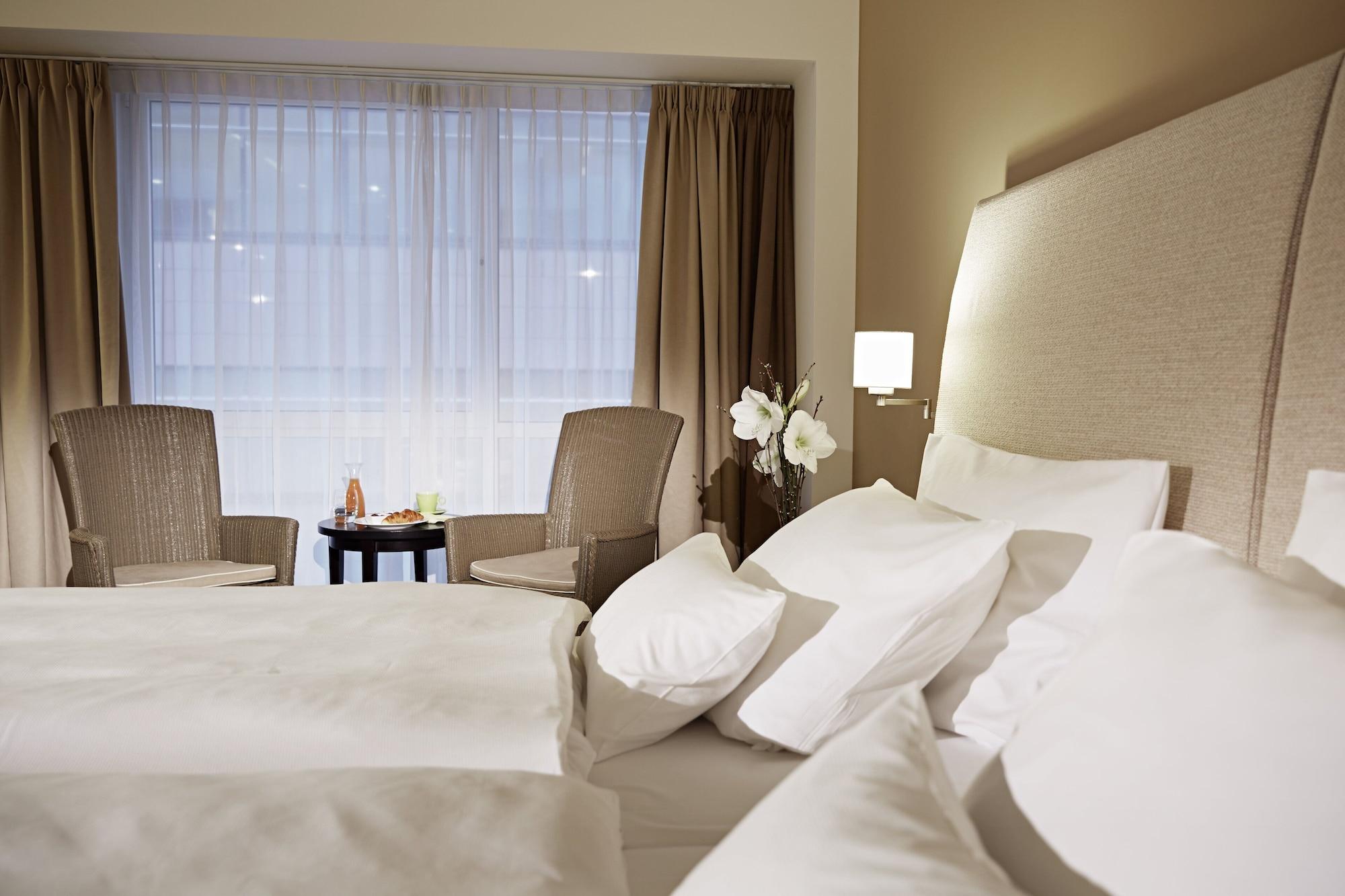 ลินด์เนอร์ เวิลด์เทรดเซ็นเตอร์ โฮเต็ล แอนด์ ซิตี้ ลอดจ์ Hotel แอนต์เวิร์ป ภายนอก รูปภาพ